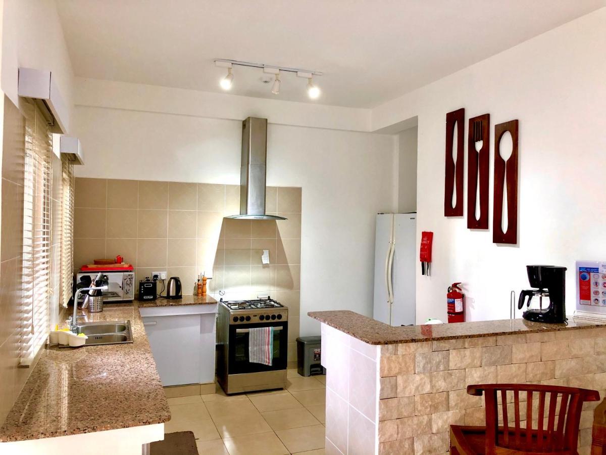 Tropical Hideaway Aparthotel Beau Vallon  Buitenkant foto