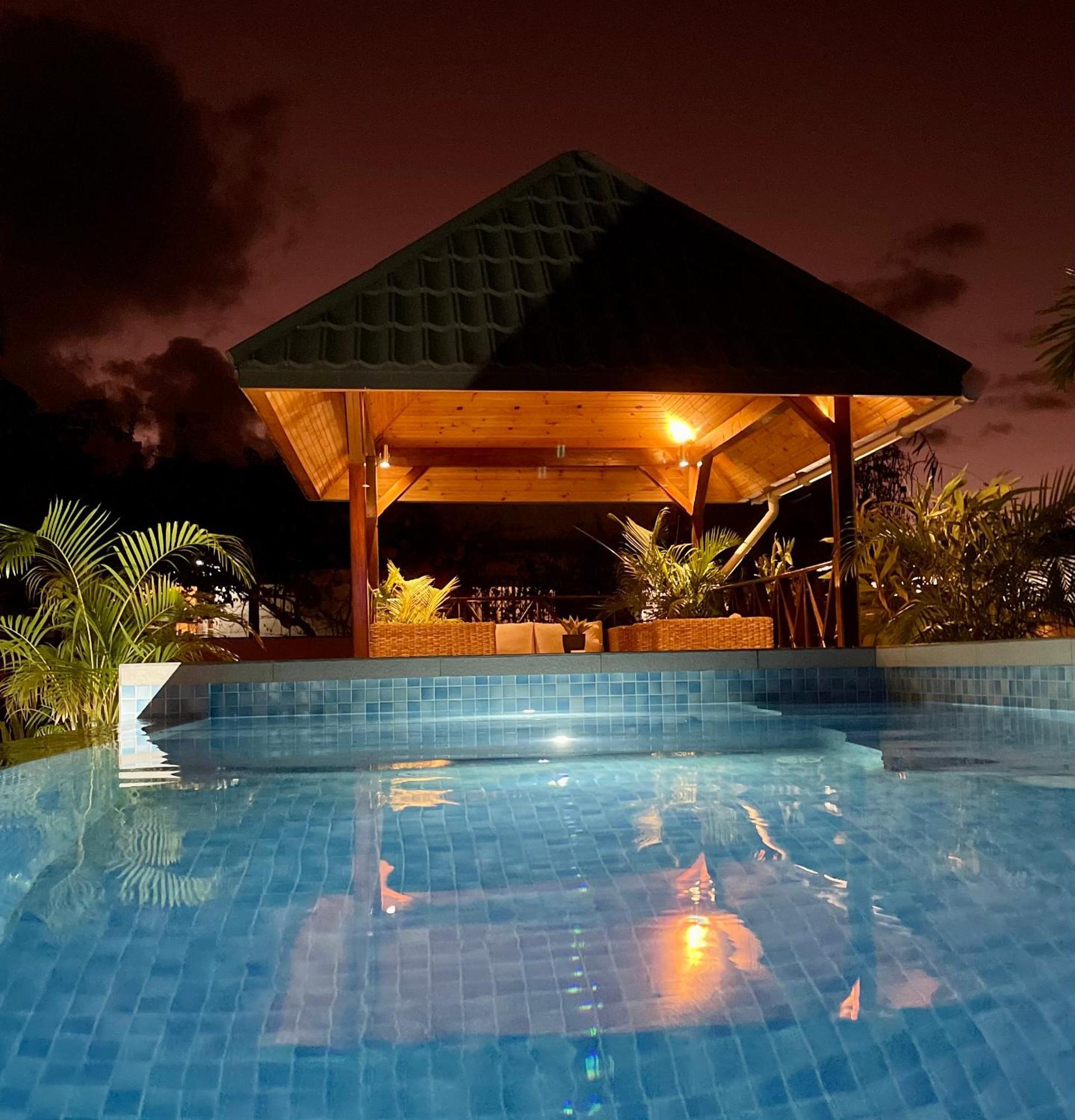 Tropical Hideaway Aparthotel Beau Vallon  Buitenkant foto